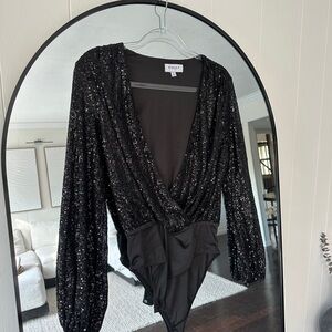 Gilli Shimmering Black Sequin Top